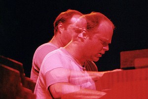 John Medeski @Verizon Wireless Theatre, Houston, TX 2002-05-10